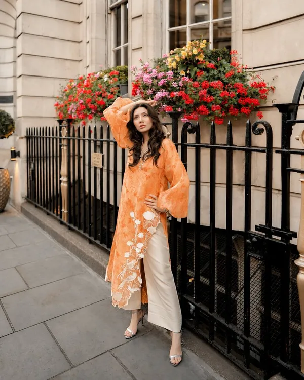 Organza_Orange_Shrug