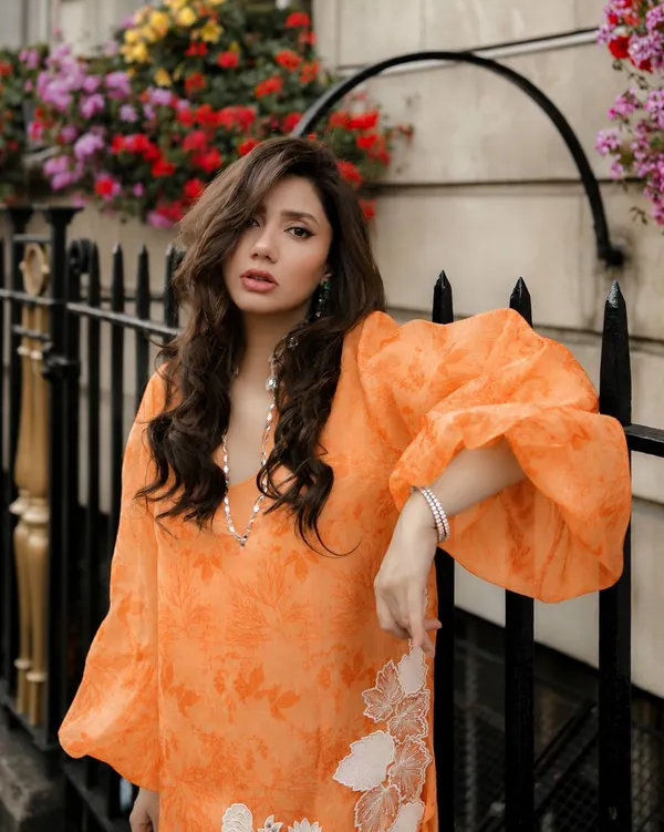 Organza_Orange_Shrug
