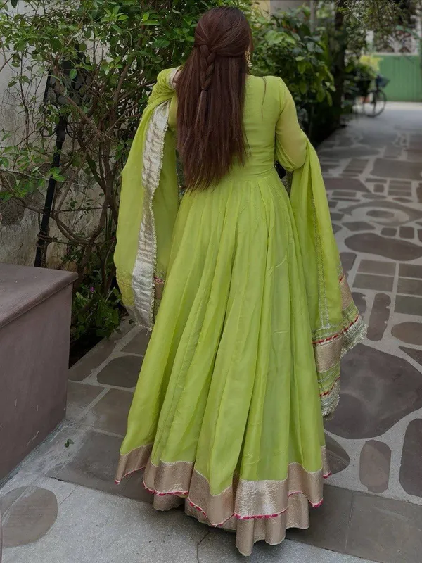 Organza_Silk_Anarkali_Lehenga_Set