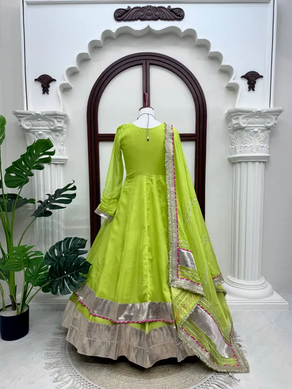 Organza_Silk_Anarkali_Lehenga_Set