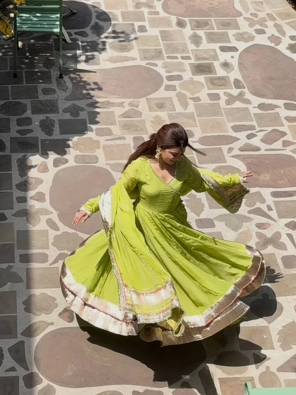 Organza_Silk_Anarkali_Lehenga_Set