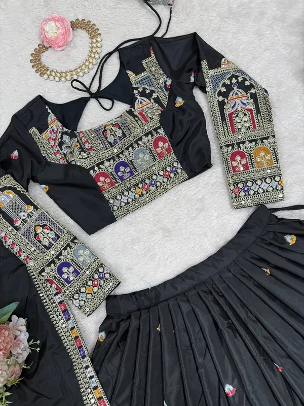 Crepe_Silk_Semi_Stitch_Lehenga_Set
