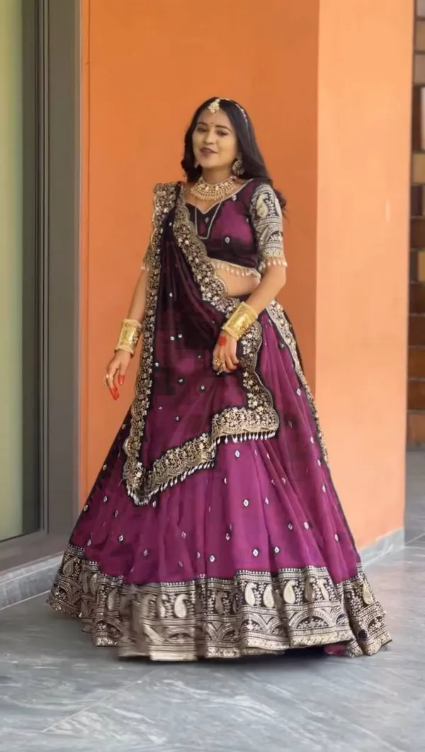 Chinon_Silk_Premium_Wedding_Lehenga_Set
