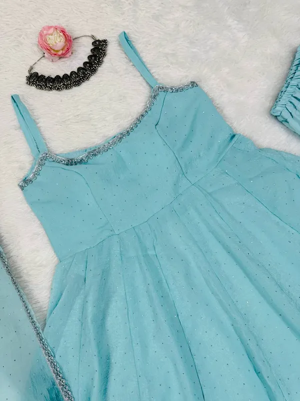 Crunch_Silk_Designer_Festive_Outfit_Set