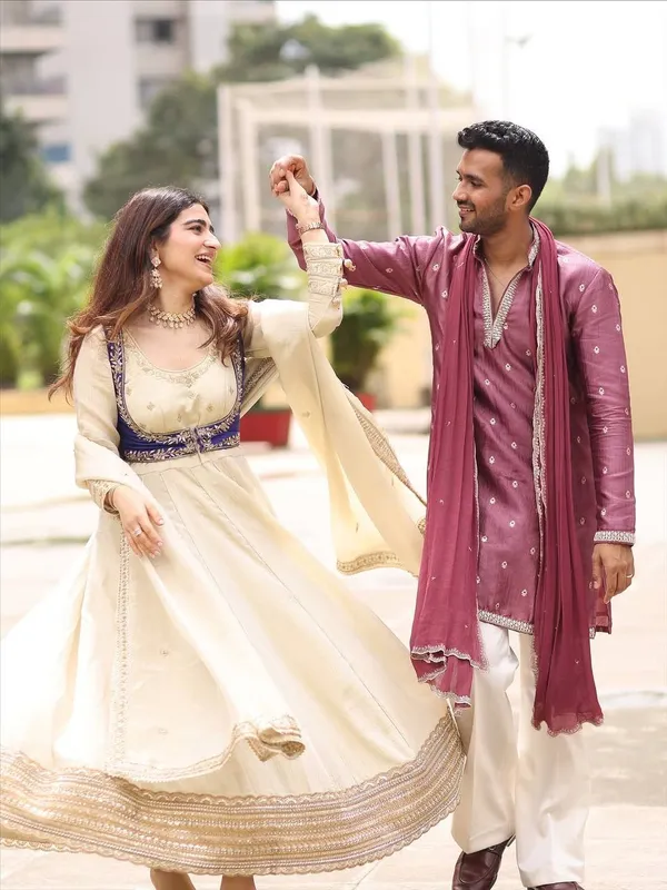 Chinon_Silk_Anarkali_Koti_Set