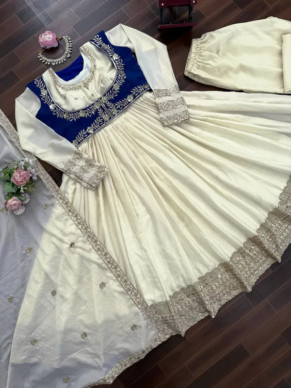 Chinon_Silk_Anarkali_Koti_Set