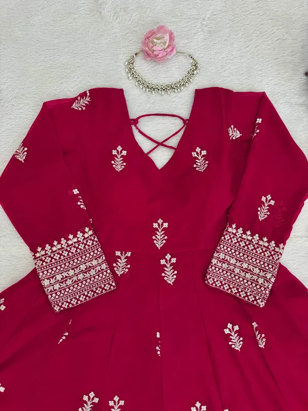 Georgette_Anarkali_Pant_Dupatta_Set