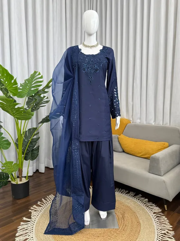 Crepe_Designer_Thread_Work_Suit_Set