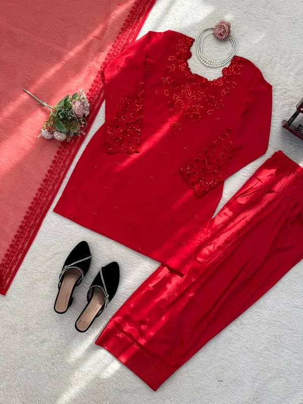 Crepe_Thread_Work_Farshi_Suit_Set