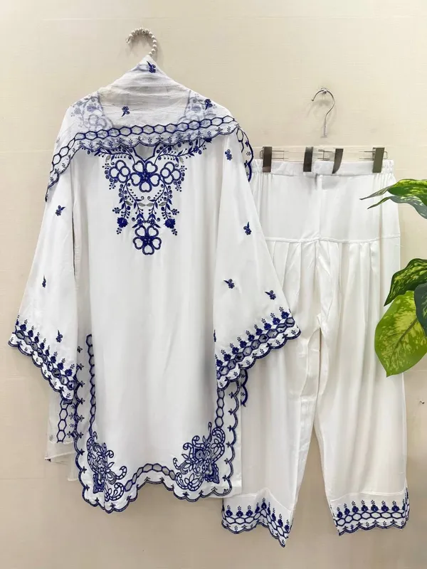 Chanderi_Fabric_Festive_Traditional_Suit_Set