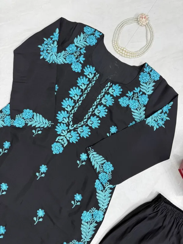 Roman_Silk_Thread_Work_Top_Set