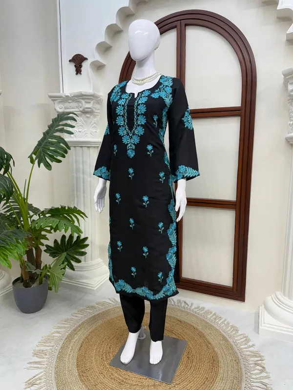 Roman_Silk_Thread_Work_Top_Set
