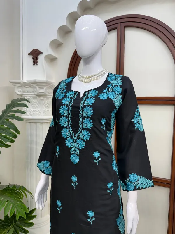 Roman_Silk_Thread_Work_Top_Set
