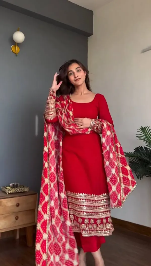 Red_Elegant_Festive_Anarkali_Dress_Set