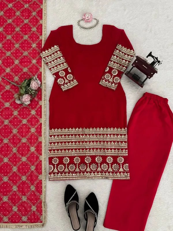 Red_Elegant_Festive_Anarkali_Dress_Set