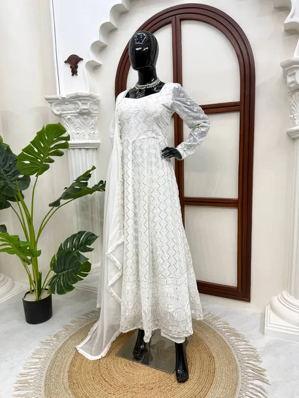 Georgette_Partywear_Gown_Pant_Dupatta_Set
