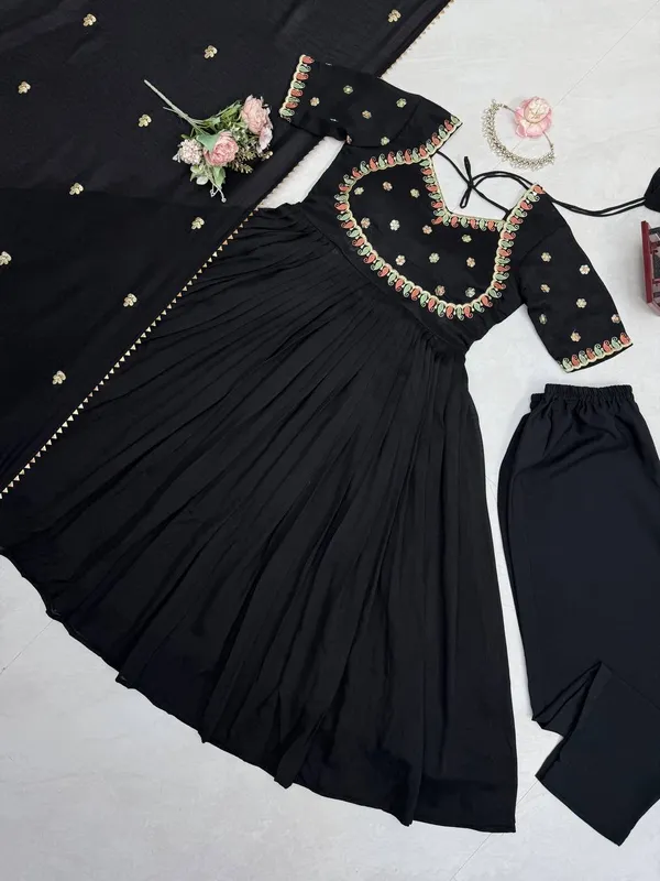 Vichitra_Silk_Designer_Festive_Gown_Set