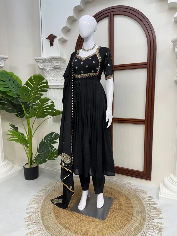 Vichitra_Silk_Designer_Festive_Gown_Set