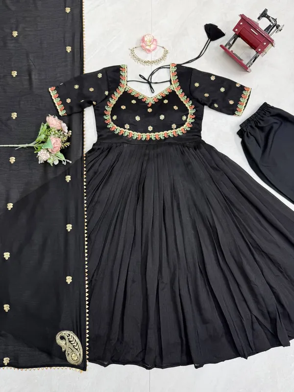 Vichitra_Silk_Designer_Festive_Gown_Set