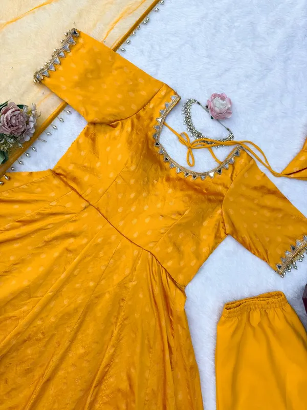 Chanderi_Jacquard_Premium_Anarkali_Dress_Set
