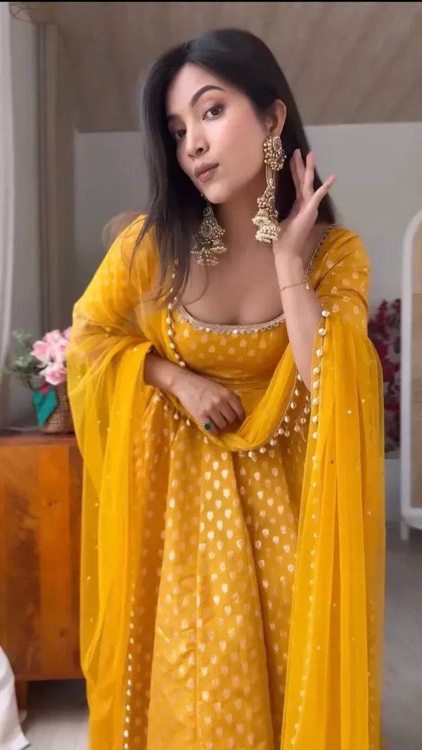 Chanderi_Jacquard_Premium_Anarkali_Dress_Set