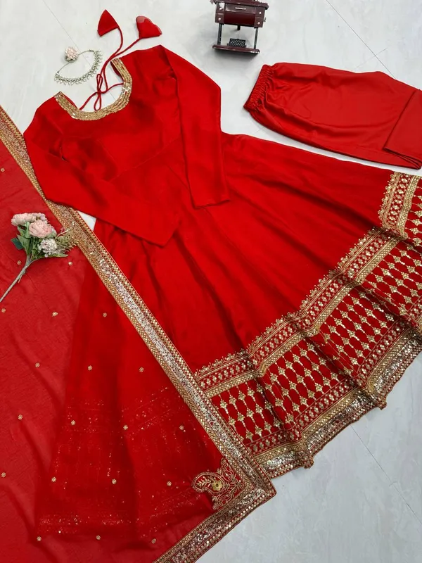 Vichitra_Silk_Party_Wear_Gown_Set