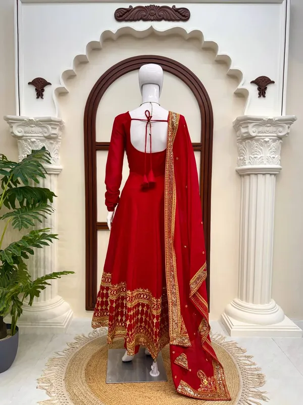 Vichitra_Silk_Party_Wear_Gown_Set