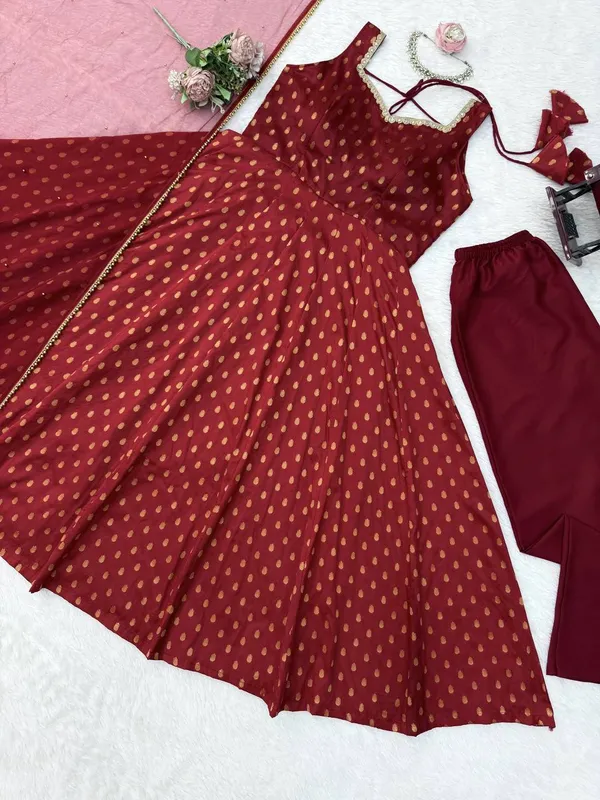 Chanderi_Jacquard_Elegant_Anarkali_Suit_Set