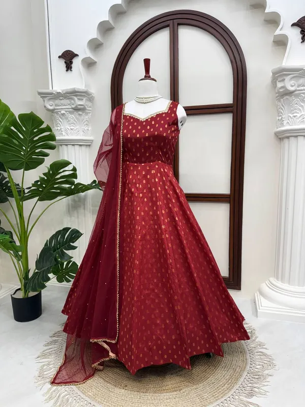 Chanderi_Jacquard_Elegant_Anarkali_Suit_Set