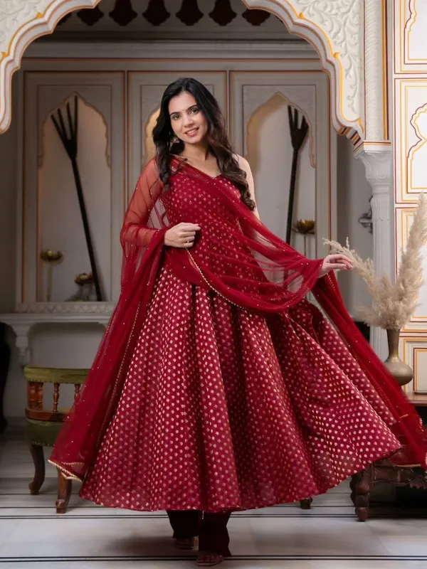 Chanderi_Jacquard_Elegant_Anarkali_Suit_Set