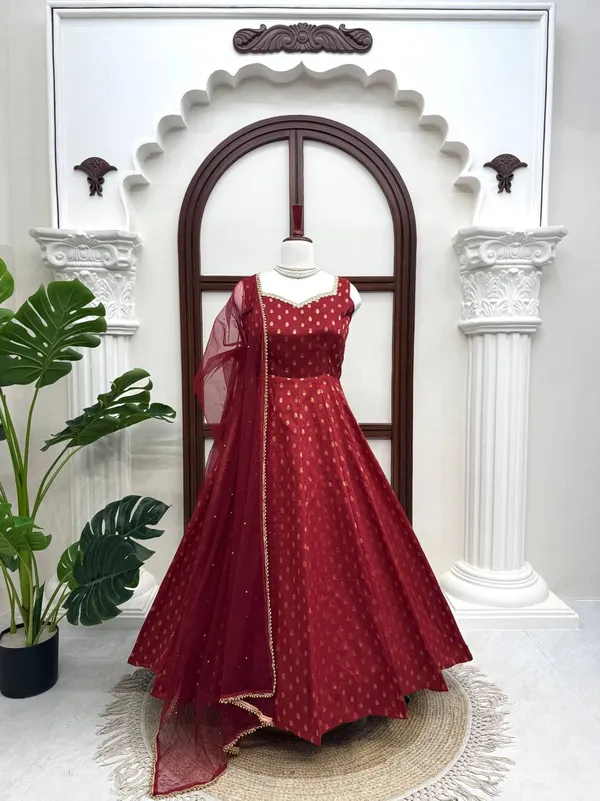 Chanderi_Jacquard_Elegant_Anarkali_Suit_Set