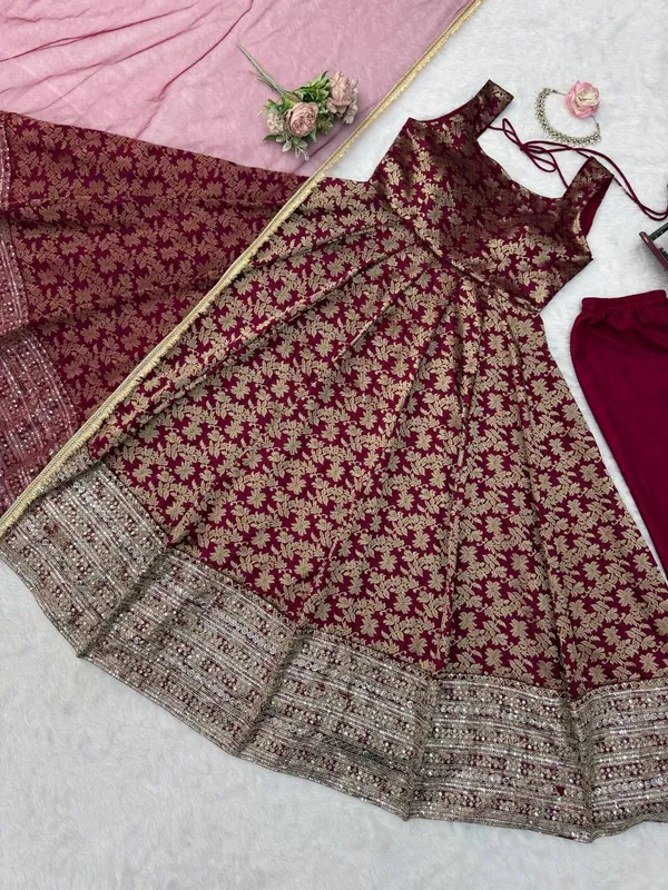Chanderi_Jacquard_Designer_Party_Wear_Set