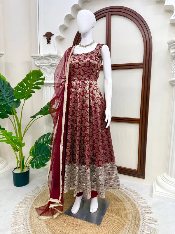 Chanderi_Jacquard_Designer_Party_Wear_Set