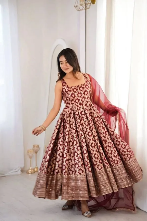 Chanderi_Jacquard_Designer_Party_Wear_Set