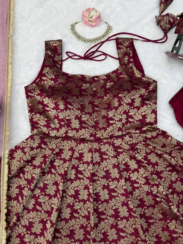 Chanderi_Jacquard_Designer_Party_Wear_Set