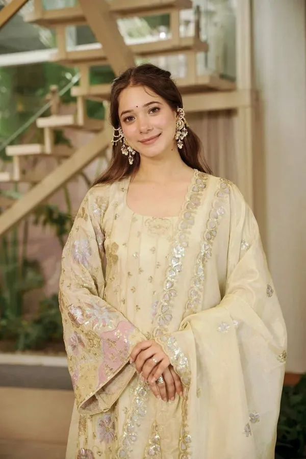 Vichitra_Silk_Stylish_Plazo_Suit_Set