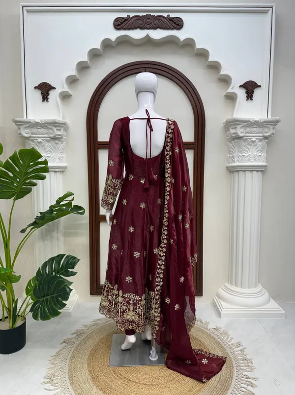Fendy_Silk_Designer_Anarkali_Pant_Set