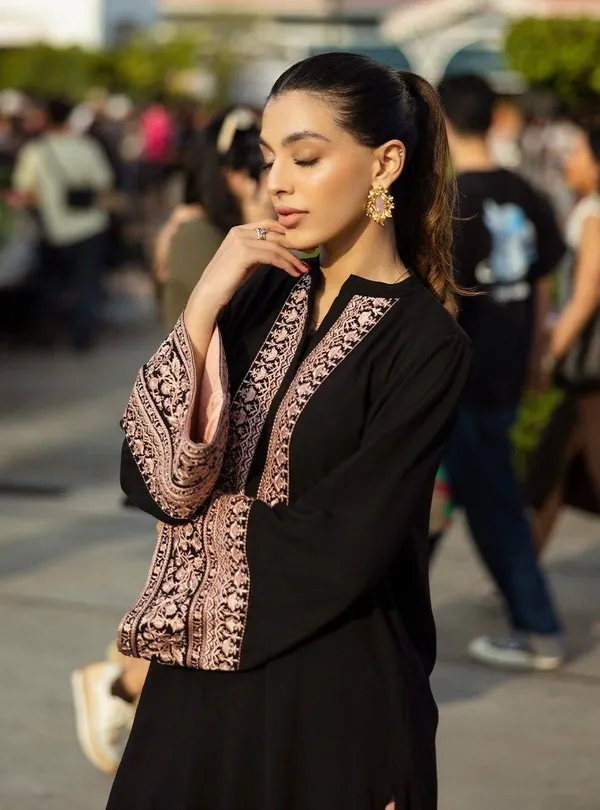 Rayon_Cotton_2_Piece_Set_with_Intricate_Thread_Work_Top_and_Plazo_Black