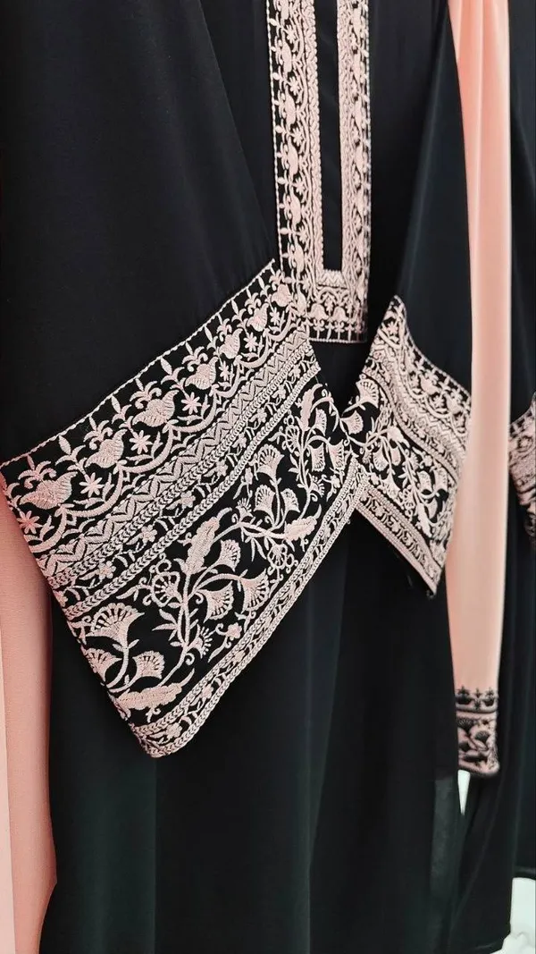 Rayon_Cotton_2_Piece_Set_with_Intricate_Thread_Work_Top_and_Plazo_Black
