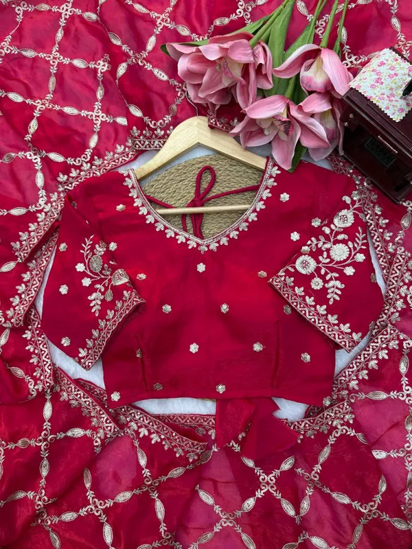 Red_Fendy_Silk_Saree