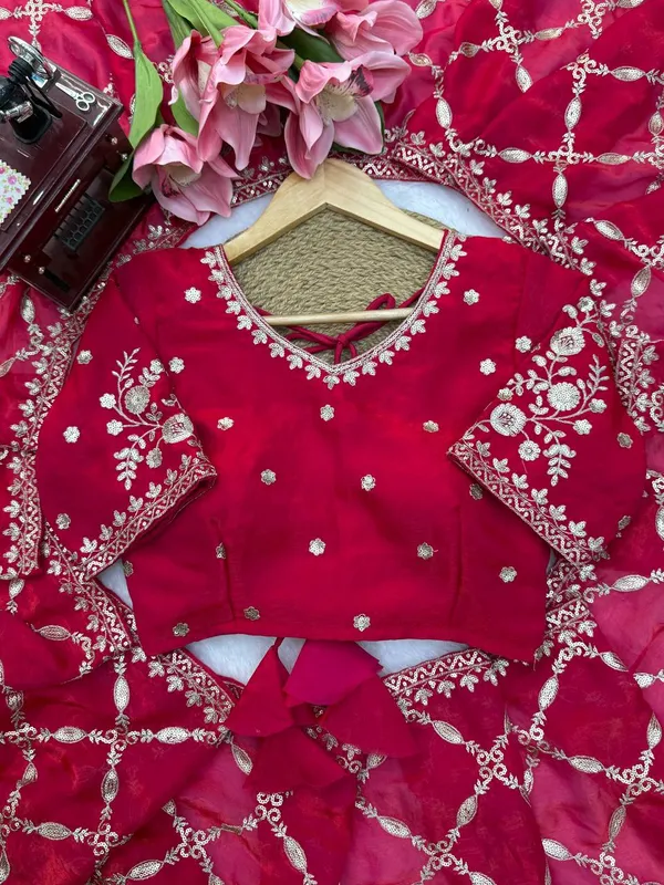 Red_Fendy_Silk_Saree
