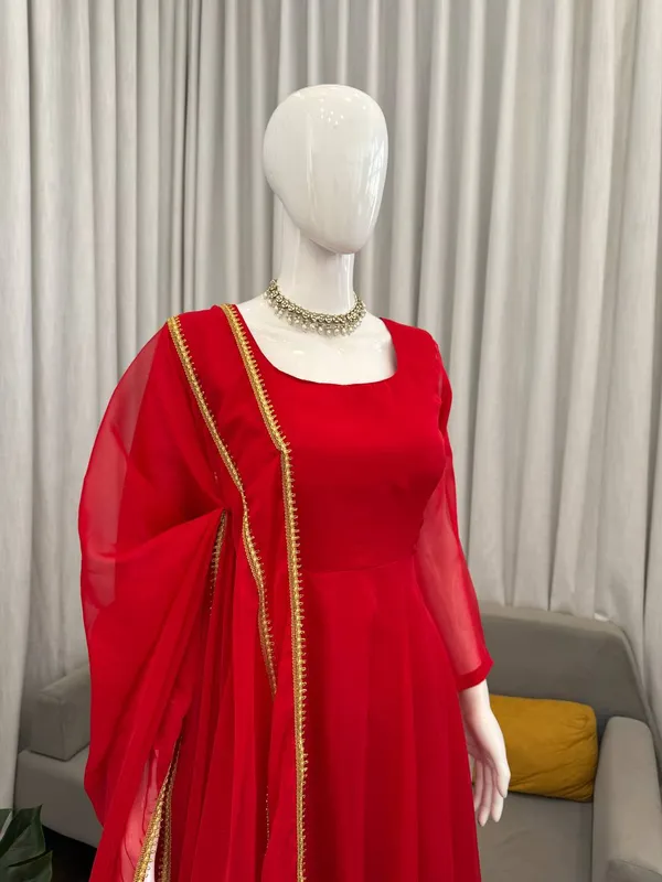 Red_Women's_Tibby_Silk_Anarkali