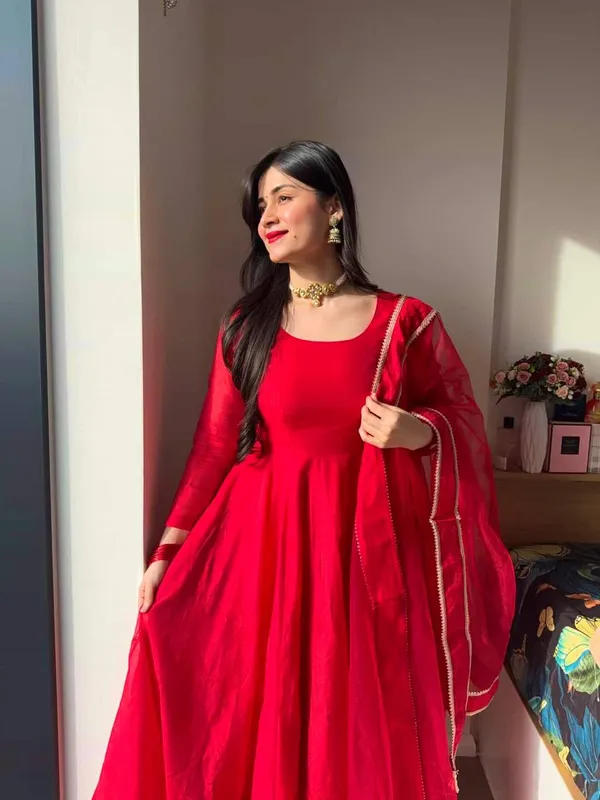 Red_Women's_Tibby_Silk_Anarkali
