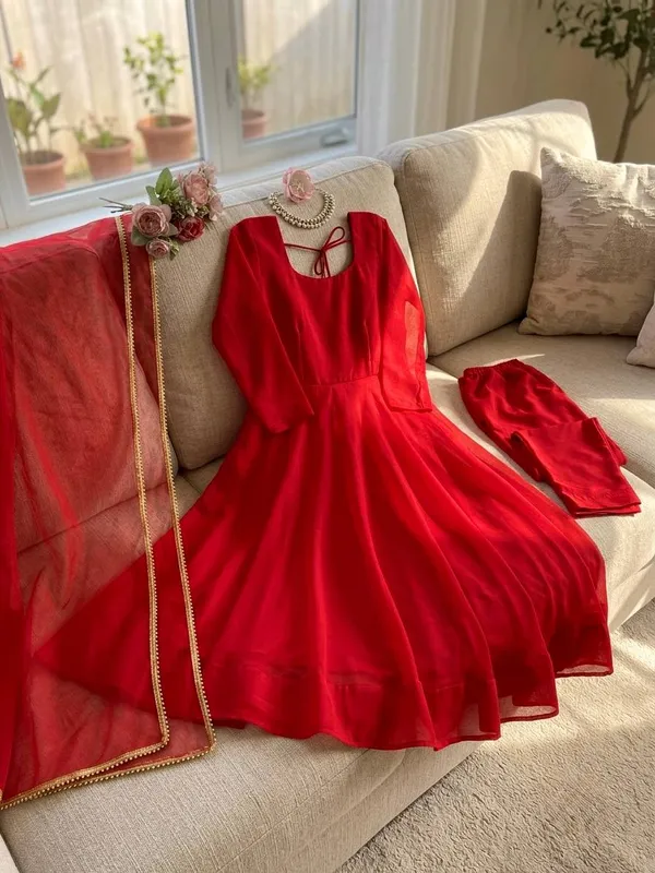 Red_Women's_Tibby_Silk_Anarkali