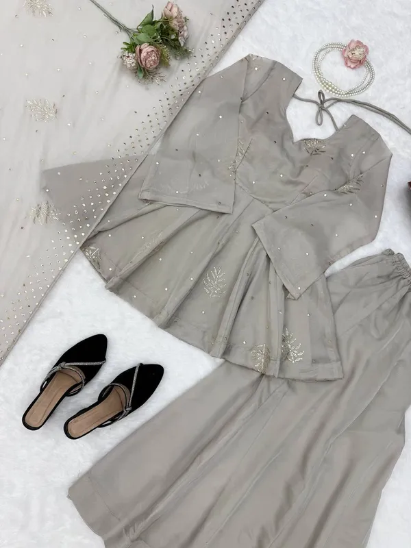 Tabby_Silk_Foil_Palazzo_Set
