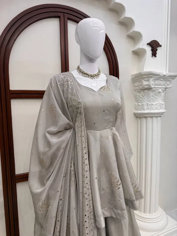 Tabby_Silk_Foil_Palazzo_Set