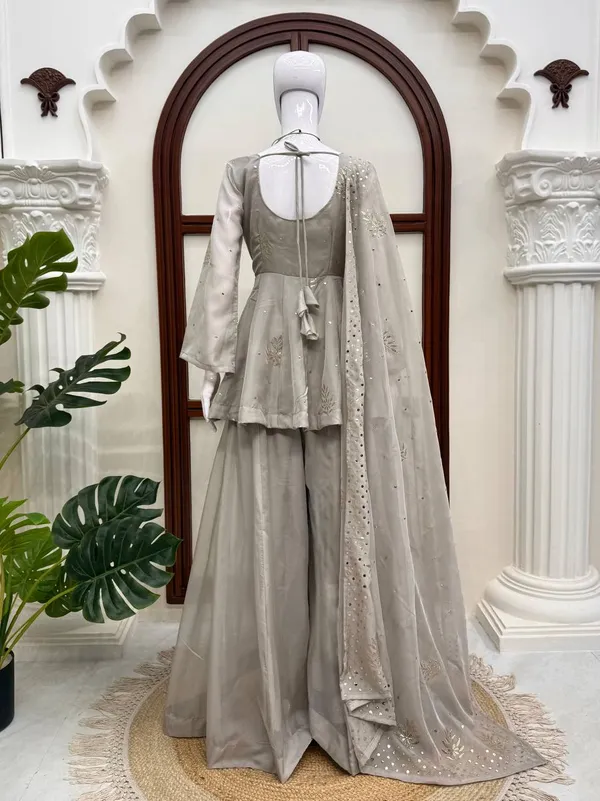 Tabby_Silk_Foil_Palazzo_Set