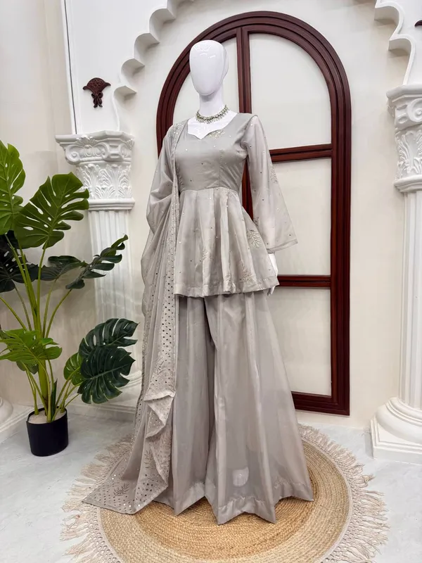 Tabby_Silk_Foil_Palazzo_Set