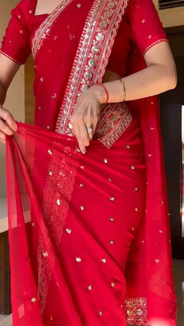 Tibby_Silk_Red_Saree