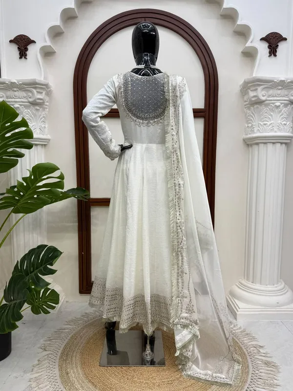 Vichitra_White_Anarkali_Set